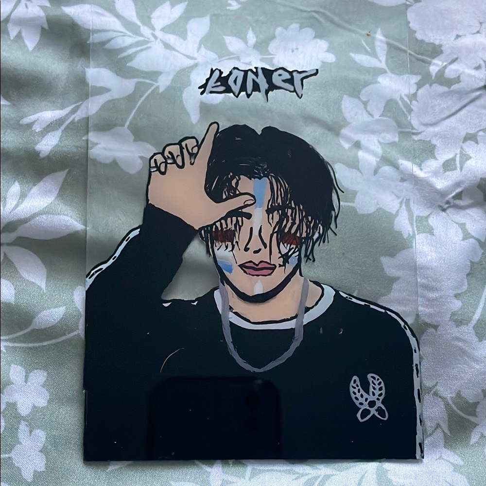 Handmade YUNGBLUD Glass Painting